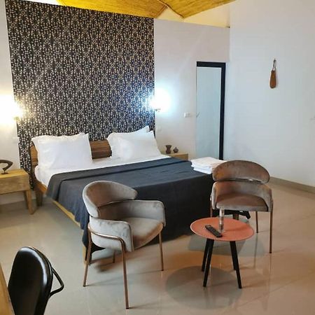 La Fandenoise Bed & Breakfast Thies Bagian luar foto