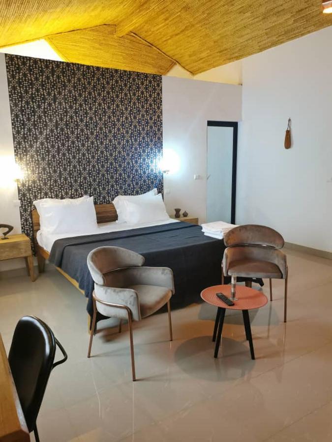 La Fandenoise Bed & Breakfast Thies Bagian luar foto