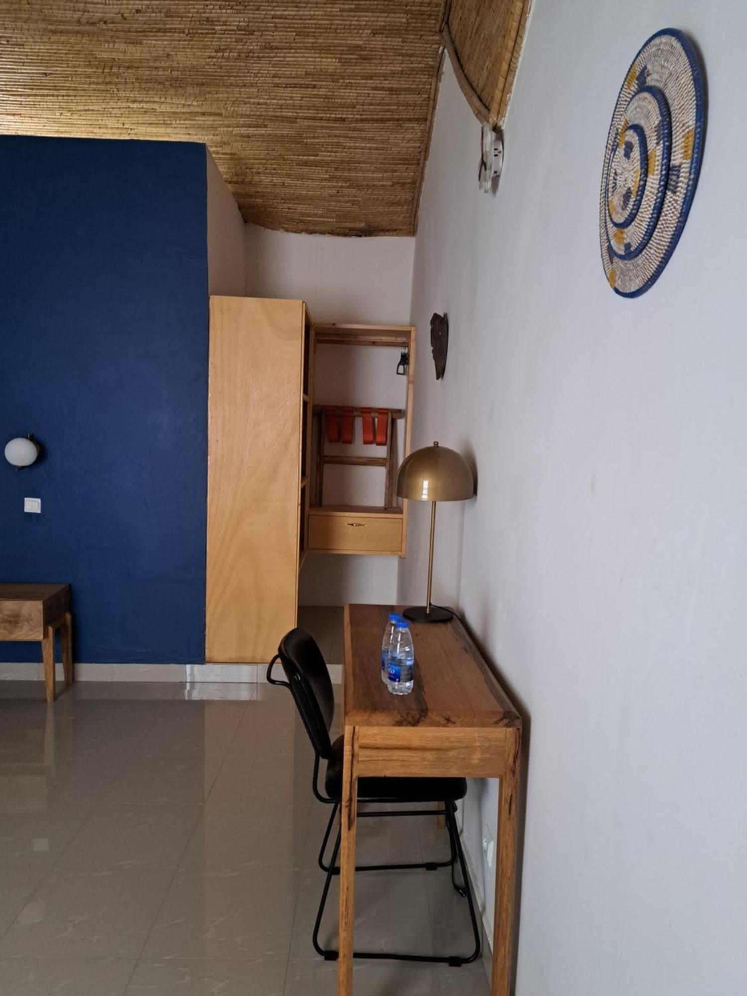 La Fandenoise Bed & Breakfast Thies Bagian luar foto