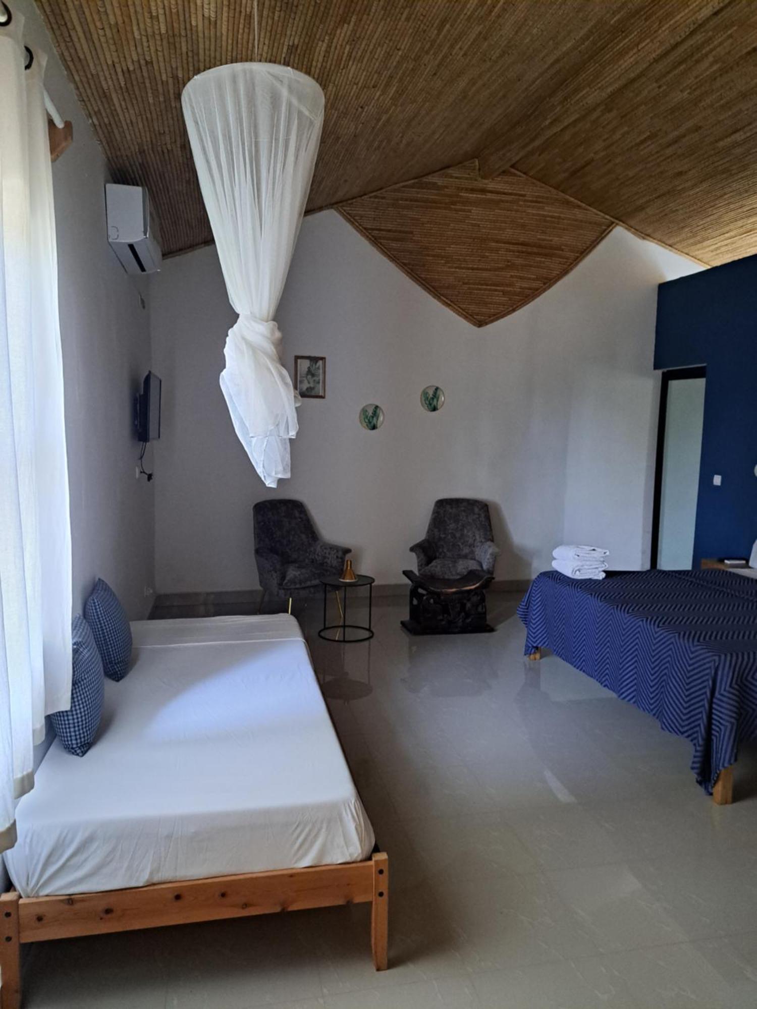 La Fandenoise Bed & Breakfast Thies Bagian luar foto