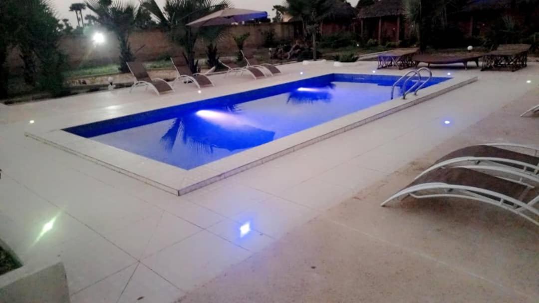 La Fandenoise Bed & Breakfast Thies Bagian luar foto