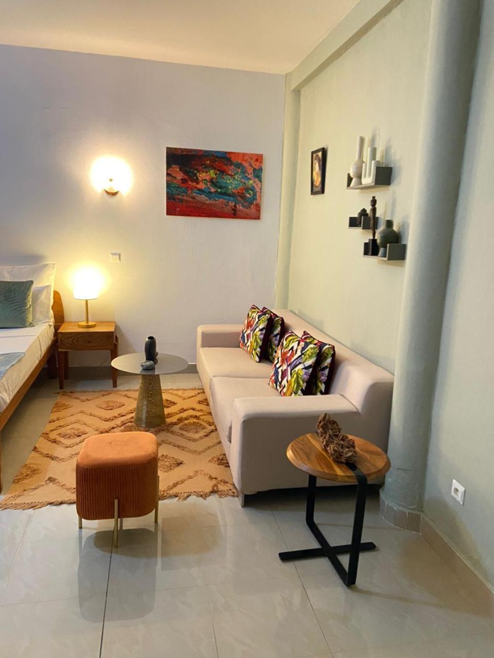 La Fandenoise Bed & Breakfast Thies Bagian luar foto